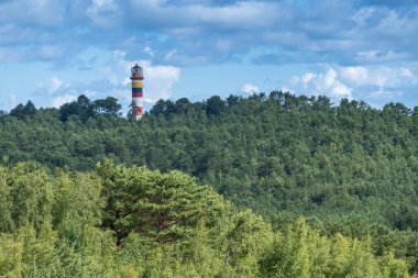 Deniz feneri, Nida, Neringa, Litvanya, Curonian Spit Ulusal Parkı 'nda Curonian Lagoon ve Baltık Denizi arasında, Rusya sınırına yakın (Kalininingrad exclave).