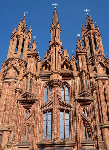 Impresionante Iglesia Santa Ana Casco Antiguo Vilna Lituania Ejemplo Destacado Fotos De Stock Sin Royalties Gratis