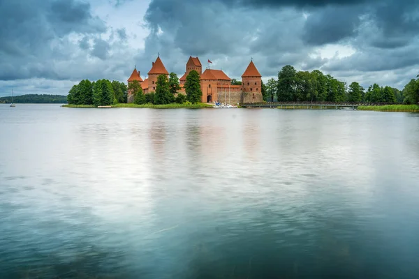 Zamek Wyspie Trakai Trakai Litwa Wyspie Jeziorze Galve Zbudowany Xiv — Zdjęcie stockowe