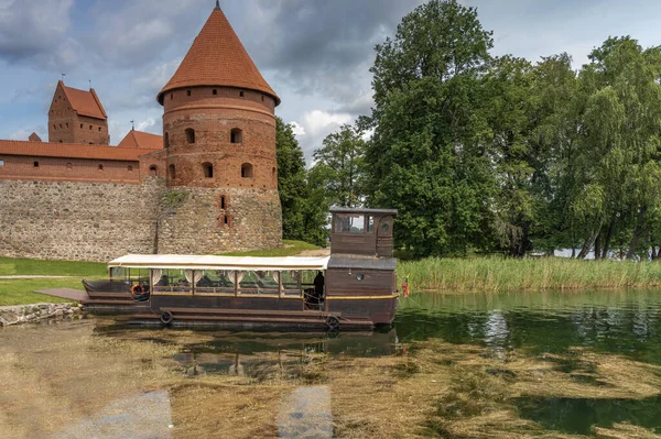 Zamek Wyspie Trakai Trakai Litwa Wyspie Jeziorze Galve Zbudowany Xiv — Zdjęcie stockowe