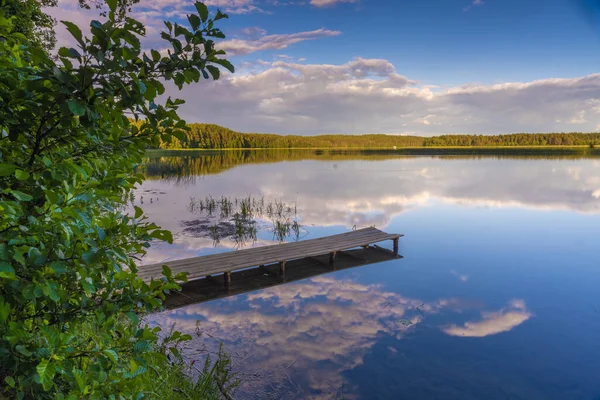 Campingplatser Goergeous Sjönära Miljö Aukstaitija Nationalpark Litauen Litauens Första Nationalpark Royaltyfria Stockbilder