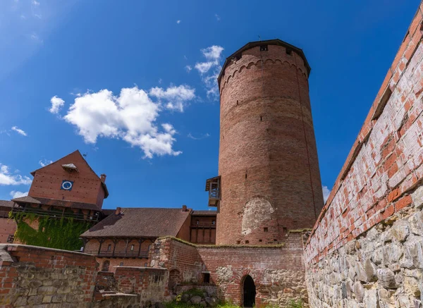 Zamek Turaida Średniowieczny Zamek Turaidzie Obrębie Parku Narodowego Gauja Regionie — Zdjęcie stockowe