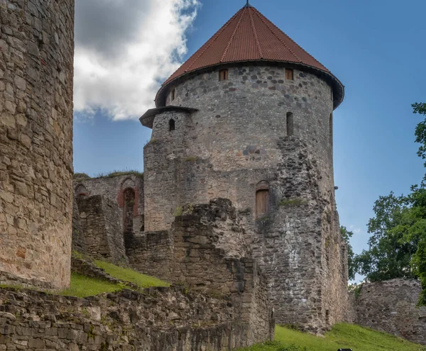Zamek Cesis Jeden Najbardziej Znanych Średniowiecznych Zamków Łotwie Fundamenty Zamku — Zdjęcie stockowe