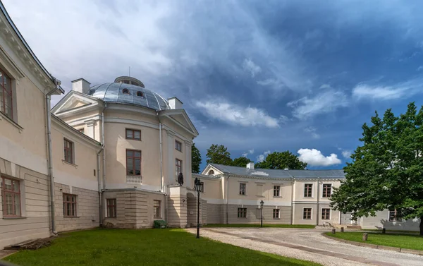 Observatorium Vid Tartu Universitet Estlands Äldsta Och Mest Kända Universitet Royaltyfria Stockfoton