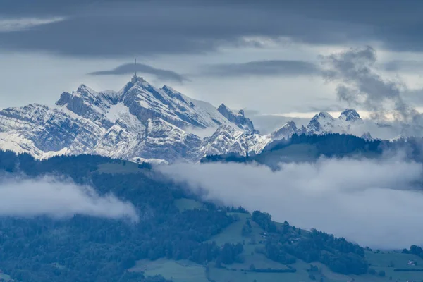 상징적 봉우리 스위스 북동부 스타인 — 스톡 사진