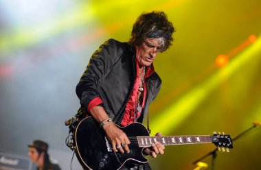 Rio de Janeiro, 24 Eylül 2015. Gitaristler Joe Perry, Hollywood Vampirleri grubunun Rio 2015 'te Rio de Janeiro, Brezilya' da verdiği konserde
