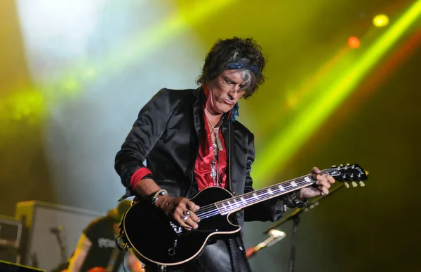 Rio de Janeiro, 24 Eylül 2015. Gitaristler Joe Perry, Hollywood Vampirleri grubunun Rio 2015 'te Rio de Janeiro, Brezilya' da verdiği konserde