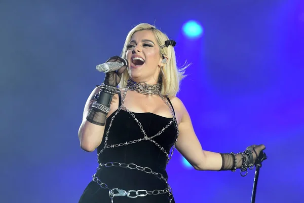 ⬇ Скачать Картинки ベベ Rexha, Стоковые Фото ベベ Rexha В Хорошем.