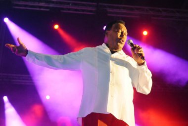 Rio de Janeiro, 15 Eylül 2013. Şarkıcı ve gitarist George Benson, Rio 2013 'te Rio de Janeiro, Brezilya' da gerçekleştirdiği rock konserinin sunumu sırasında,.