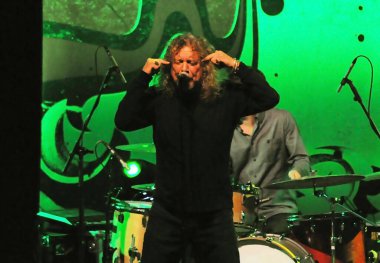 Rio de Janeiro, Brezilya, 12 Ocak 2010.Şarkıcı Robert Plant Rio de Janeiro şehrindeki HSBC Arena 'daki gösterisi sırasında.
