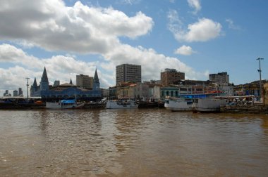 Belm, 16 Ekim 2006.Ver-o-Peso pazarı. Brezilya 'nın Par eyaletindeki Ver-o-Peso pazarı ile Blem bölgesel limanının görüntüsü.