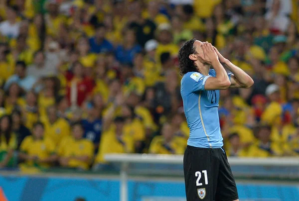 Rio Janeiro Juni 2014 Uruguayas Fotbollsspelare Cavani Sparkar Boll Matchen — Stockfoto