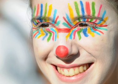 Rio de Janeiro, 31 Ocak 2016. Brezilya 'nın Rio de Janeiro şehrinin sokak karnavalında Banda de Ipanema geçit töreni sırasında göstericiler