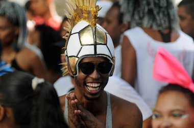 Rio de Janeiro, 5 Mart 2017. Keşifler, Brezilya 'nın Rio de Janeiro kentindeki sokak karnavalında Monobloco Geçidi sırasında.