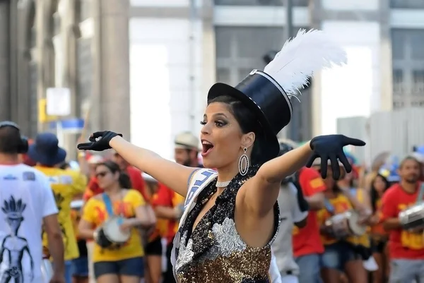 Rio Janeiro Février 2016 Les Revelers Jouent Pendant Défilé Monobloco — Photo