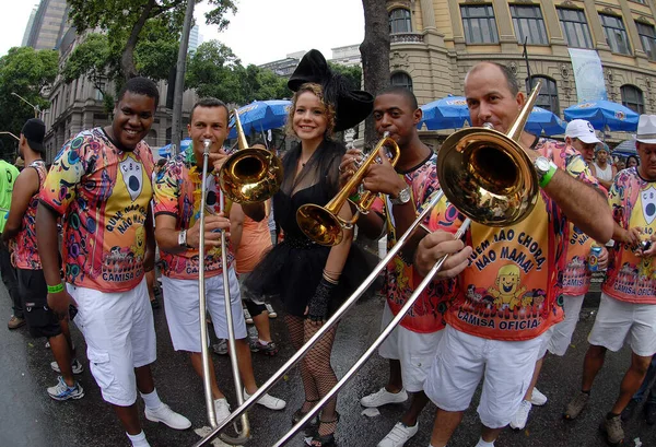 Rio Janeiro Февраля 2013 Весельчаки Развлекаются Время Парада Bola Preta — стоковое фото