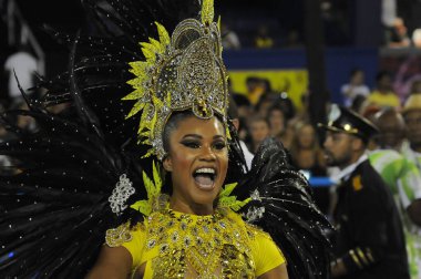 Rio de Janeiro, 26 Şubat 2017. Brezilya 'nın Rio de Janeiro kentindeki Sambodromo şehrindeki dünyanın en büyük karnavalı kabul edilen Rio de Janeiro Karnavalı sırasında Samba Okulları Geçidi