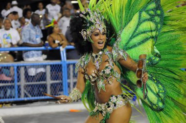 Rio de Janeiro, 26 Şubat 2017. Brezilya 'nın Rio de Janeiro kentindeki Sambodromo şehrindeki dünyanın en büyük karnavalı kabul edilen Rio de Janeiro Karnavalı sırasında Samba Okulları Geçidi