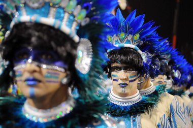 Rio de Janeiro, 3 Mart 2014. Brezilya 'nın Rio de Janeiro kentindeki Sambodromo şehrindeki dünyanın en büyük karnavalı kabul edilen Rio de Janeiro Karnavalı sırasında Samba Okulları Geçidi.