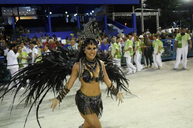 Rio de Janeiro, 9 Şubat 2018. Brezilya 'nın Rio de Janeiro kentindeki Sambodromo şehrindeki dünyanın en büyük karnavalı kabul edilen Rio de Janeiro Karnavalı sırasında Samba Okulları Geçidi.