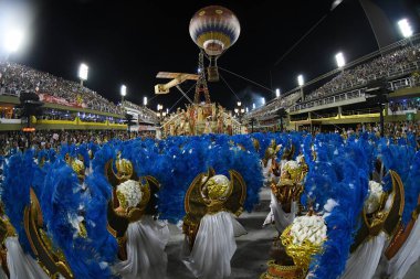 Rio de Janeiro, 9 Şubat 2018. Brezilya 'nın Rio de Janeiro kentindeki Sambodromo şehrindeki dünyanın en büyük karnavalı kabul edilen Rio de Janeiro Karnavalı sırasında Samba Okulları Geçidi.