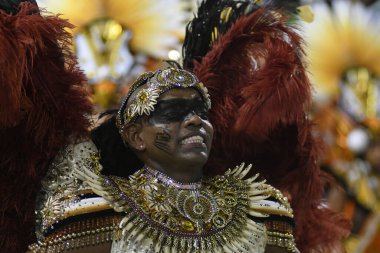 Rio de Janeiro, 9 Şubat 2018. Brezilya 'nın Rio de Janeiro kentindeki Sambodromo şehrindeki dünyanın en büyük karnavalı kabul edilen Rio de Janeiro Karnavalı sırasında Samba Okulları Geçidi.