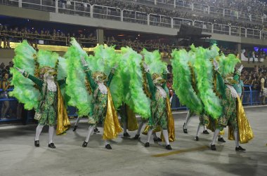 Rio de Janeiro, 9 Şubat 2018. Dünyanın en büyük karnavalı olarak kabul edilen Rio de Janeiro Karnavalı sırasında Sambdromo 'daki Özel Grup Samba Okulları Geçidi..