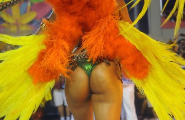 Rio de Janeiro, 26 Şubat 2017. Brezilya 'nın Rio de Janeiro kentindeki Sambodromo şehrindeki dünyanın en büyük karnavalı kabul edilen Rio de Janeiro Karnavalı sırasında Samba Okulları Geçidi