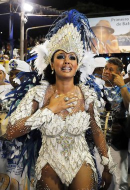 Rio de Janeiro, 16 Şubat 2012. Brezilya 'nın Rio de Janeiro kentindeki Sambodromo şehrindeki dünyanın en büyük karnavalı kabul edilen Rio de Janeiro Karnavalı sırasında Samba Okulları Geçidi