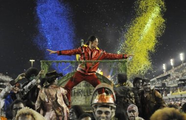 Rio de Janeiro, 3 Mart 2014. Brezilya 'nın Rio de Janeiro kentindeki Sambodromo şehrindeki dünyanın en büyük karnavalı kabul edilen Rio de Janeiro Karnavalı sırasında Samba Okulları Geçidi