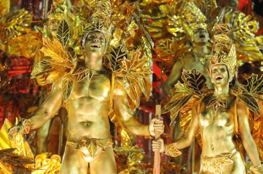 Rio de Janeiro, 3 Mart 2014. Brezilya 'nın Rio de Janeiro kentindeki Sambodromo şehrindeki dünyanın en büyük karnavalı kabul edilen Rio de Janeiro Karnavalı sırasında Samba Okulları Geçidi
