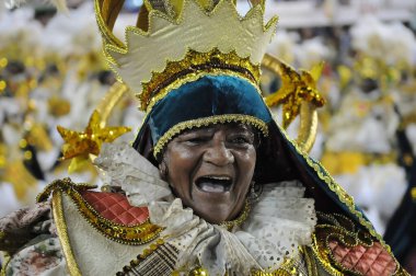 Rio de Janeiro, 3 Mart 2014. Brezilya 'nın Rio de Janeiro kentindeki Sambodromo şehrindeki dünyanın en büyük karnavalı kabul edilen Rio de Janeiro Karnavalı sırasında Samba Okulları Geçidi