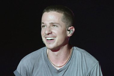 Rio de Janeiro, Brezilya, 5 Ekim 2019. Şarkıcı Charlie Puth Rio de Janeiro şehrindeki Rock 'ta sergilediği gösteri sırasında.