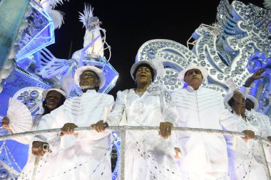 Rio de Janeiro, 23 Şubat 2020. Samba okulu Beija Flor 'ın geçit töreni, Rio de Janeiro' daki karnavalda, dünyanın en büyük karnavalında, Rio de Janeiro şehrindeki Sambdromo 'da.