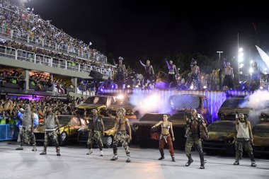Rio de Janeiro, 23 Şubat 2020. Samba okulu Beija Flor 'ın geçit töreni, Rio de Janeiro' daki karnavalda, dünyanın en büyük karnavalında, Rio de Janeiro şehrindeki Sambdromo 'da.
