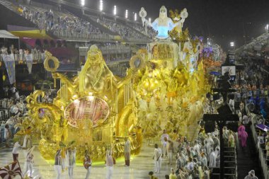 Rio de Janeiro, 29 Şubat 2020. Sambdromo 'da, dünyanın en büyük karnavalı olarak kabul edilen Rio de Janeiro' daki karnaval sırasında, Sambdromo do Viradouro adlı samba okulunun geçit töreni..