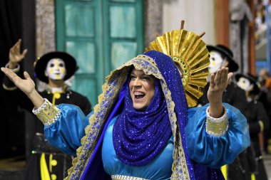 Rio de Janeiro, Brezilya, 24 Mart 2020. Samba Okulu So Clemente Geçidi, Rio de Janeiro 'daki Sambodromo Karnavalı sırasında.