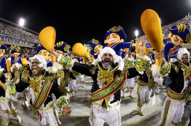 Rio de Janeiro, Brezilya, 24 Mart 2020. Samba Okulu Sao Clemente Geçidi, Rio de Janeiro 'daki Sambodromo Karnavalı sırasında.