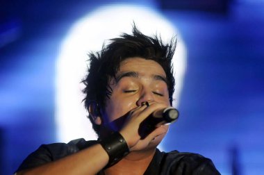 Rio de Janeiro, 29 Temmuz 2009.Şarkıcı Luan Santana, Brezilya 'nın Rio de Janeiro kentindeki Citibank Hall' daki gösterisinde.