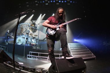 Rio de Janeiro, Brezilya, 6 Aralık 2019. İlerici metal grubu Dream Theater 'dan John Petrucci Rio de Janeiro' da verdiği konserde.