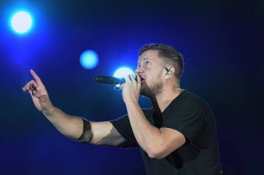 Rio de Janeiro, Brezilya, 6 Ekim 2019. Indie rock grubu Imagine Dragons 'un solisti Dan Reynolds Rio de Janeiro' da Rock 'ta verdiği konserde.
