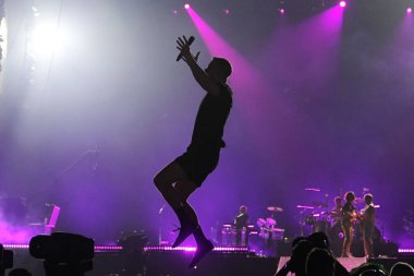 Rio de Janeiro, Brezilya, 6 Ekim 2019. Indie rock grubu Imagine Dragons 'un solisti Dan Reynolds Rio de Janeiro' da Rock 'ta verdiği konserde.