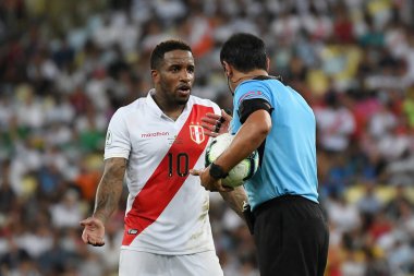 Rio de Janeiro, Brezilya, 18 Haziran 2019. Futbol oyuncusu Farfan Guadalupe, Bolivya - Peru maçı sırasında Maracana Stadyumu 'nda Copa America 2019' da mücadele etti..