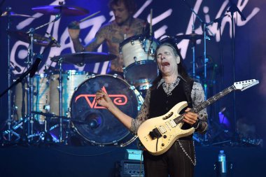 Rio de Janeiro, Brezilya, 6 Haziran 2019. Gitarist Steve Vai Rio Montreux Caz Festivali 'nde Rio de la Plaza Mau' da sergilenirken.