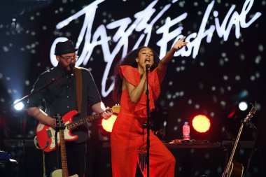 Rio de Janeiro, Brezilya, 8 Haziran 2019. İngiliz şarkıcı Corinne Bailey Rae, Rio Montreux Caz Festivali sırasında Rio de Janeiro 'da sahne aldı..