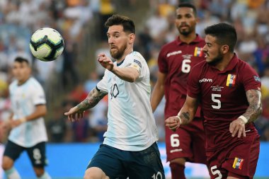 Rio de Janeiro, Brezilya, 28 Haziran 2019. Arjantinli futbolcu Lionel Messi, Copa America 2019 Maracan Stadyumu 'nda oynanan Venezuela - Arjantin maçı sırasında.