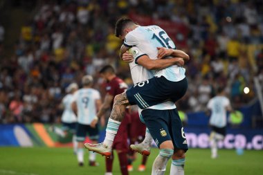 Rio de Janeiro, Brezilya, 28 Haziran 2019. Arjantinli futbolcular, Maracan Stadyumu 'nda oynanan Copa America 2019 maçında attıkları golü kutluyorlar..
