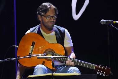 Rio de Janeiro, Brezilya, 6 Haziran 2019. Amerikalı gitarist Al Di Meola Rio Montreux Caz Festivali 'nde Rio de Janeiro' da verdiği konserde.