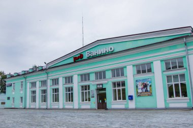 Vanino, Rusya - 23 Ağustos 2019: Vanino, Uzak Doğu Demiryolu kentsel yerleşim yerinin demiryolu istasyonu. Sakhalin Adası 'na feribot yolculuğu..