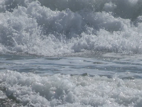 Background Raging Sea Waves Foam Splashes White Blue Tones — Stock Photo, Image